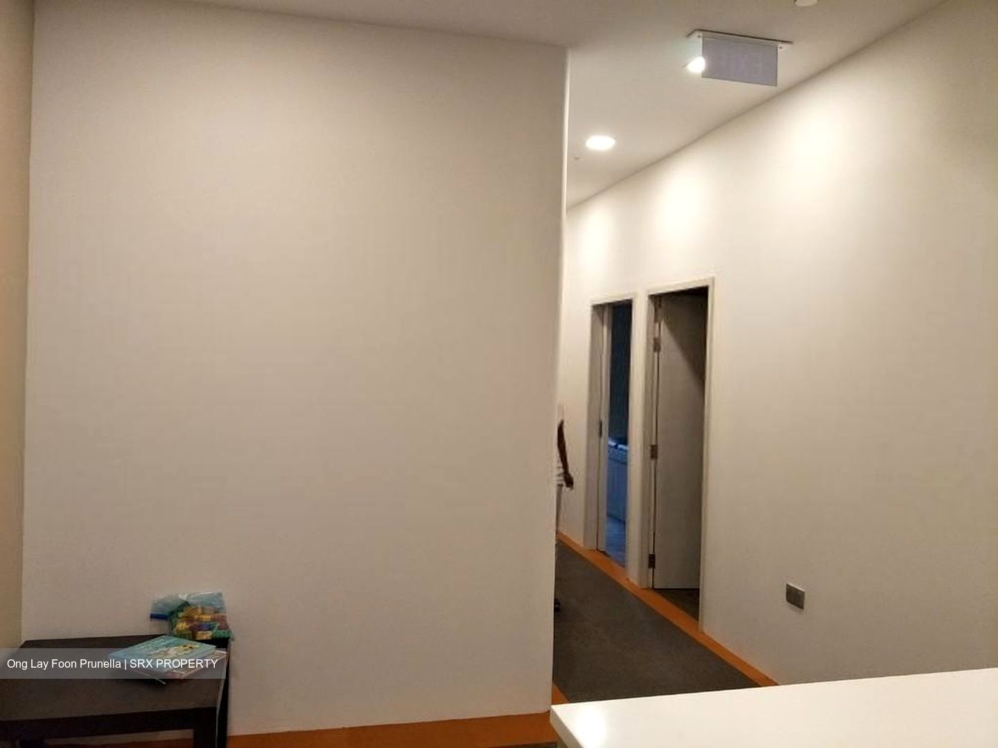 R66 Apartments (D8), Retail #455602541